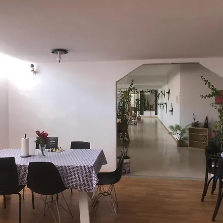 Urban Rest Zone And Coworking 阿雷西费